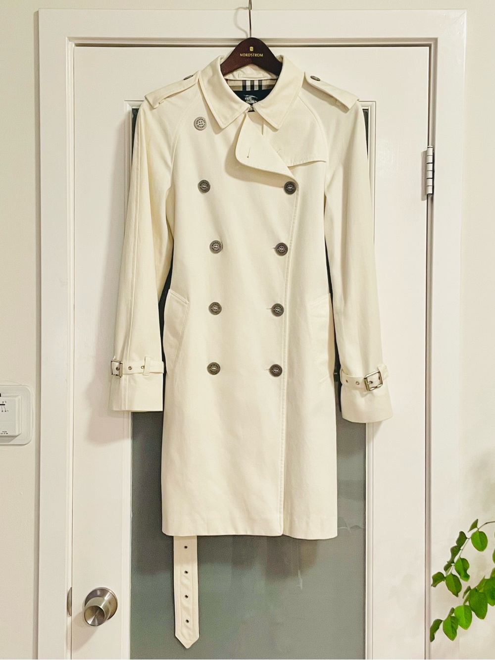 Burberry Women's Cream Double-Breasted Trench Coat with Signature Check Lining - Picture 7 of 7